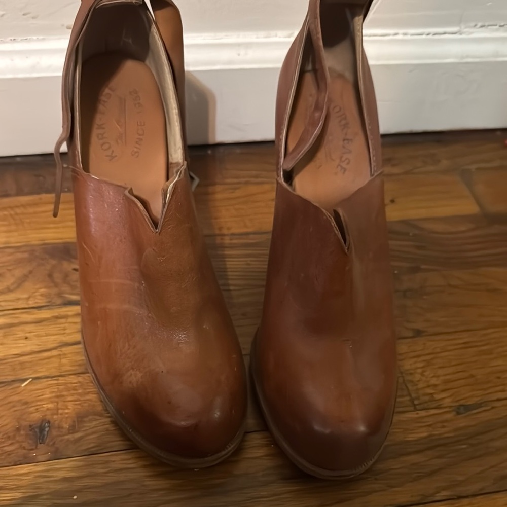 Kork-Ease Brown Leather Heeled Booties